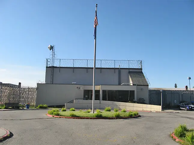 Photos Fairbanks Correctional Center 1